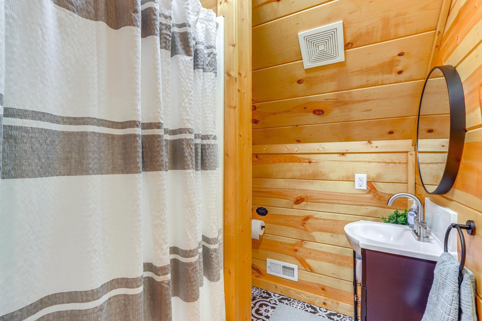 Lakeside Cabin Game Room, Dock, Orchard, Wineries Ellijay Exterior foto